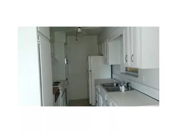 Hollywood, FL 33020,Address not disclosed