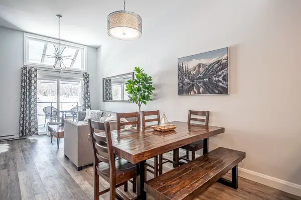 80 Horseshoe BLVD #503, Oro-medonte, ON L4M 4Y8