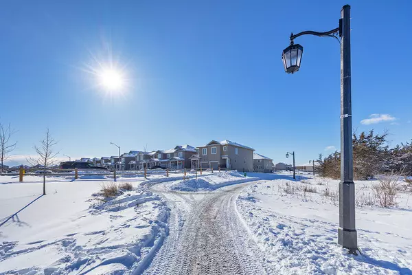 Loyalist, ON K0H 2H0,38 Tegan CT