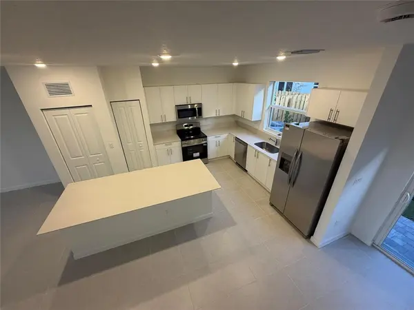 Florida City, FL 33034,1131 SE 2 st