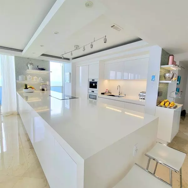 Hallandale Beach, FL 33009,1830 S Ocean Dr #PH5101