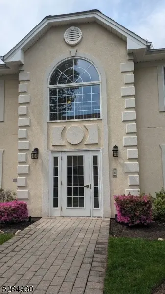 Clark Twp., NJ 07066,16 Cellar Ave #16