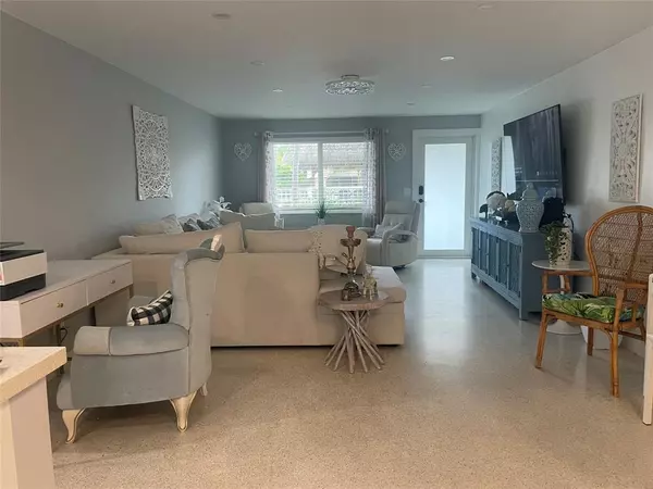 Hollywood, FL 33020,1446 Hayes St #4