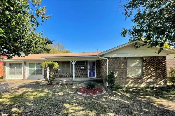 Fort Worth, TX 76112,2805 Major Street