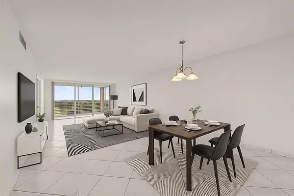 Pompano Beach, FL 33069,3520 Oaks Way #806