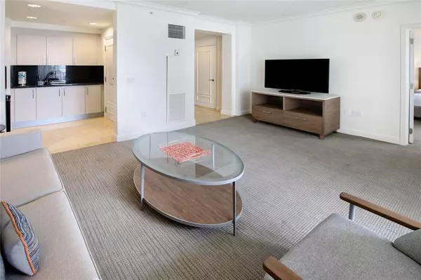 Fort Lauderdale, FL 33304,601 N Ft Lauderdale Bch Blvd #1015