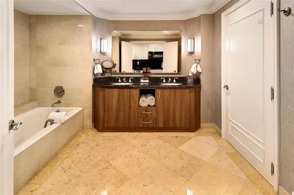 Fort Lauderdale, FL 33304,601 N Ft Lauderdale Bch Blvd #905