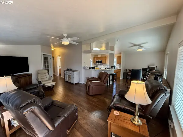 Coos Bay, OR 97420,3050 KNOTT TER