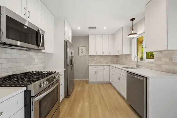 Oakland Park, FL 33308,3697 NE 19th Ave