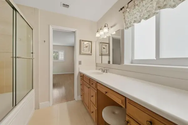 Oakland Park, FL 33308,3697 NE 19th Ave