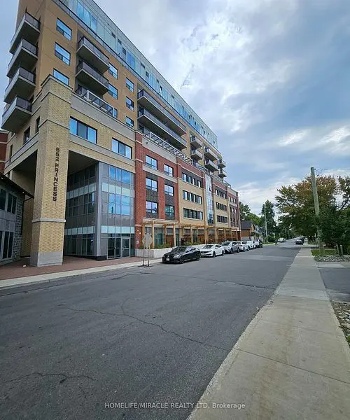 Kingston, ON K7L 3Z9,652 Princess ST #420
