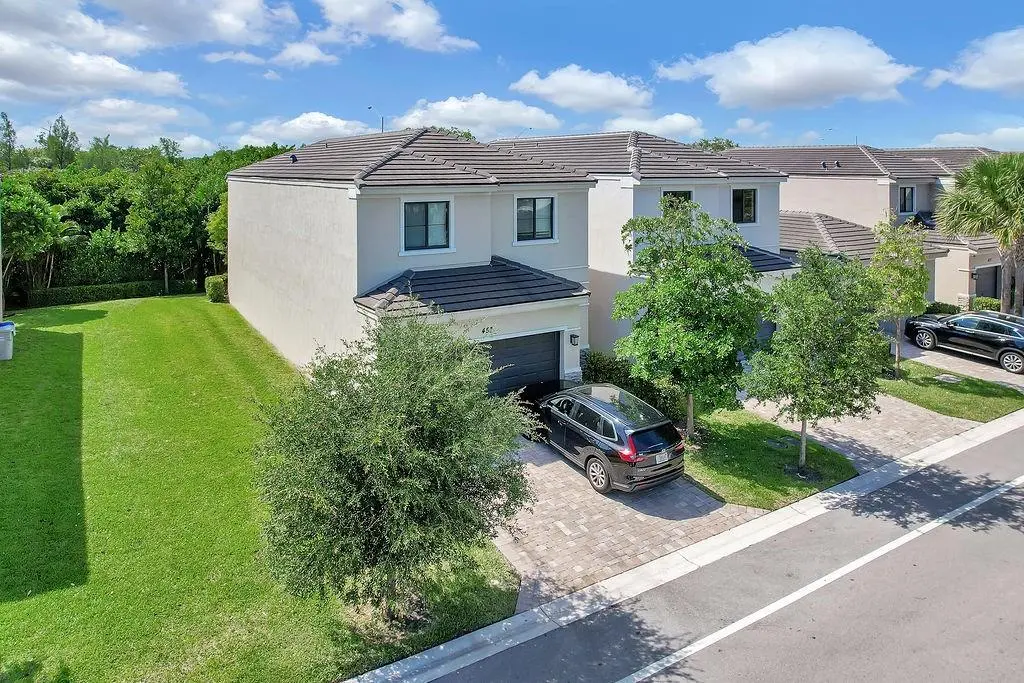 Pompano Beach, FL 33069,453 NW 36th Ave