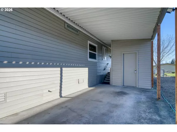 Scappoose, OR 97056,51550 SE 6th ST