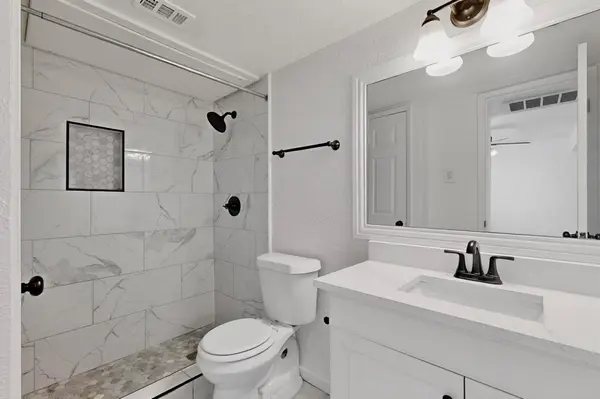 Dallas, TX 75206,2003 Bennett Avenue #201