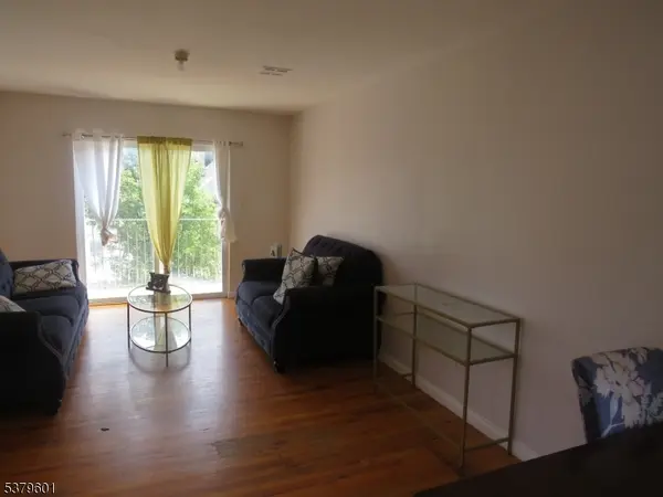 Newark City, NJ 07103,267 S 9Th St