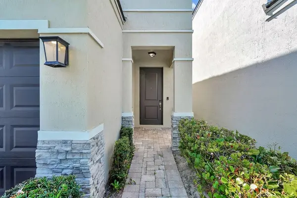 Pompano Beach, FL 33069,453 NW 36th Ave