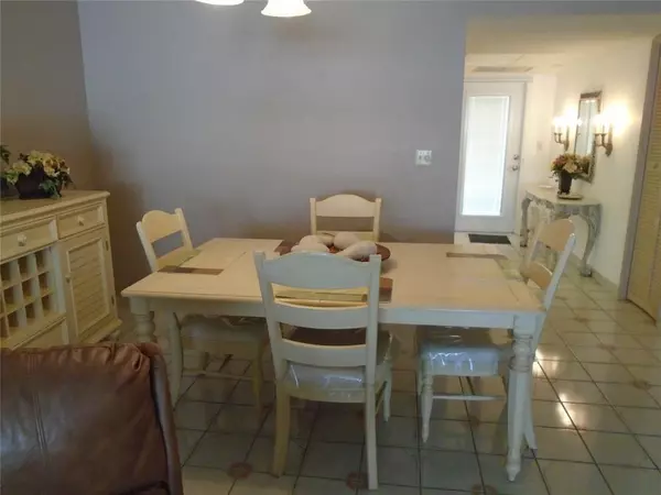 Lighthouse Point, FL 33064,3165 NE 48th Ct #110