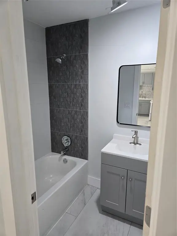 Lauderhill, FL 33313,5209 NW 18th Ct