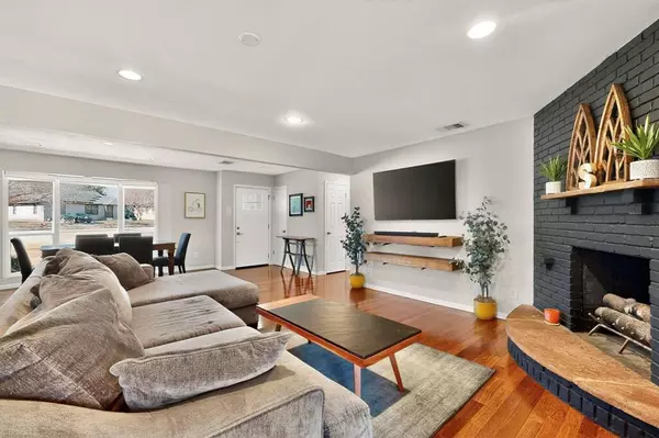 766 S Manus Drive, Dallas, TX 75224