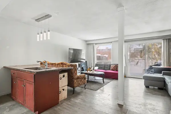 Guelph, ON N1H 7A4,49 Rhonda RD #66