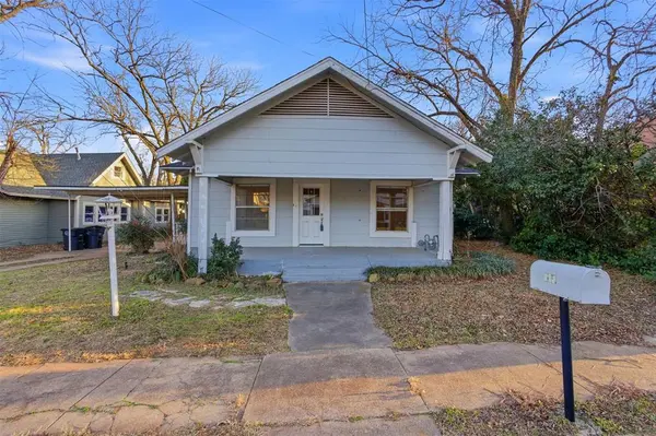 Cleburne, TX 76033,405 College Street