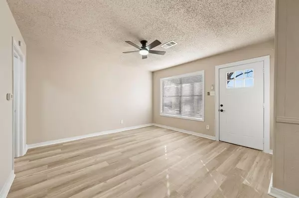 Fort Worth, TX 76133,4401 Odessa Avenue