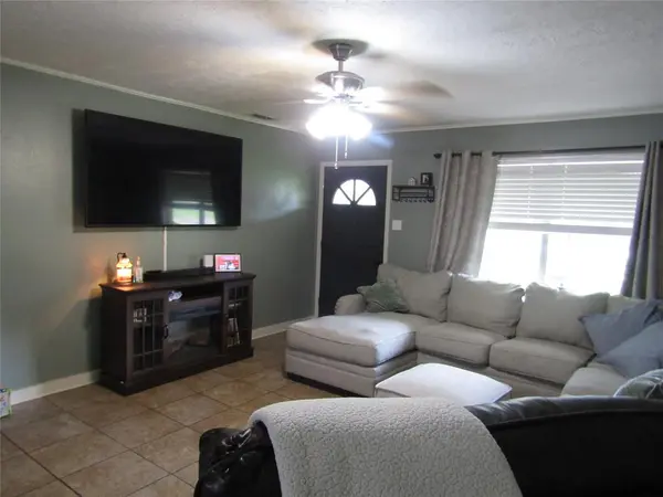 Overton, TX 75684,101 N Meadowbrook Drive