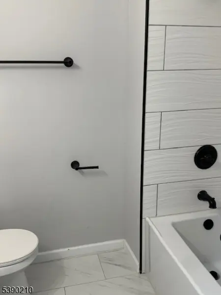 Sayreville Boro, NJ 08859,1 Upperbrook Ct