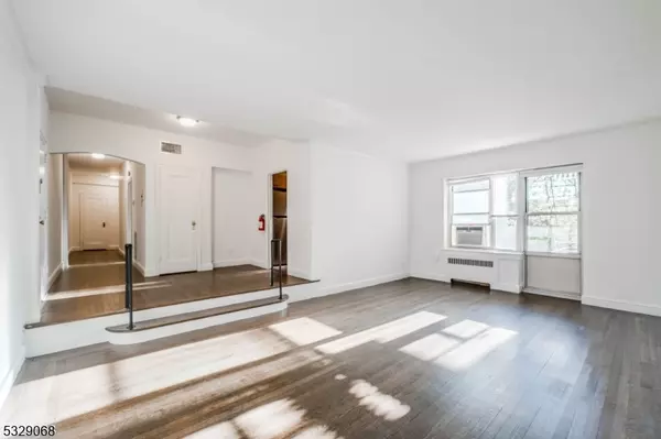 South Orange Village Twp., NJ 07079,10c N Ridgewood Rd #415