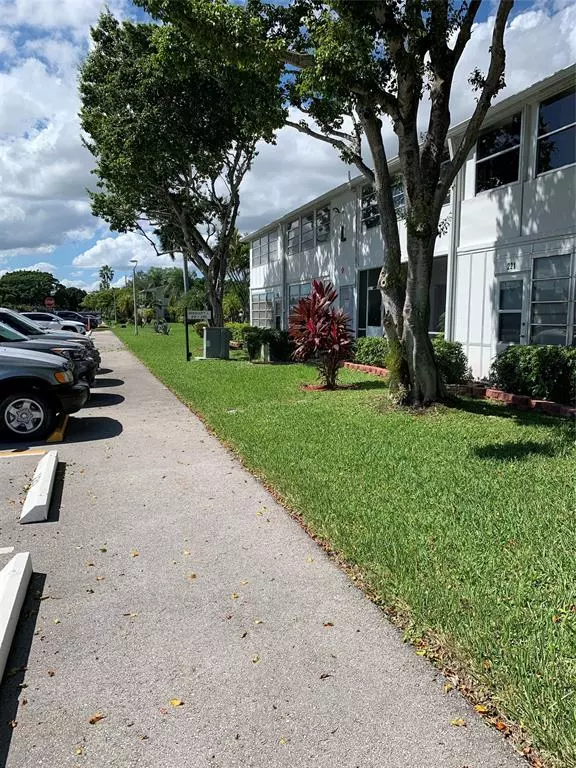 Deerfield Beach, FL 33442,236 prescott-L #236