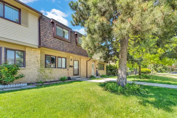 Brampton, ON L6V 3C9,105 Hansen RD #102