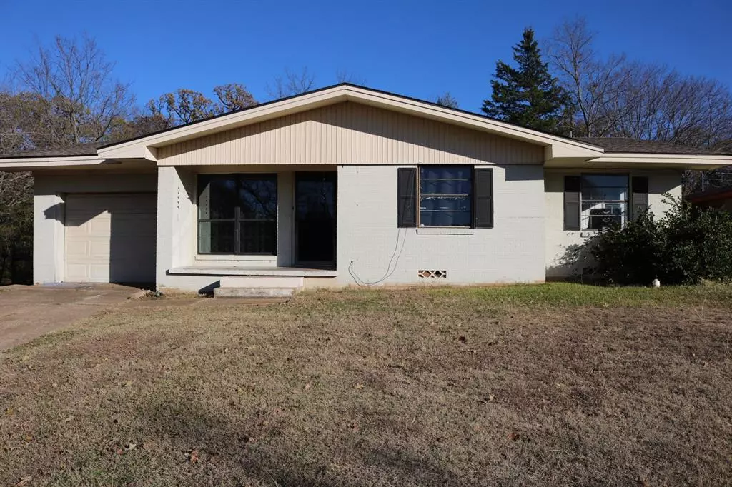 Denison, TX 75020,14 Geraldine Lane