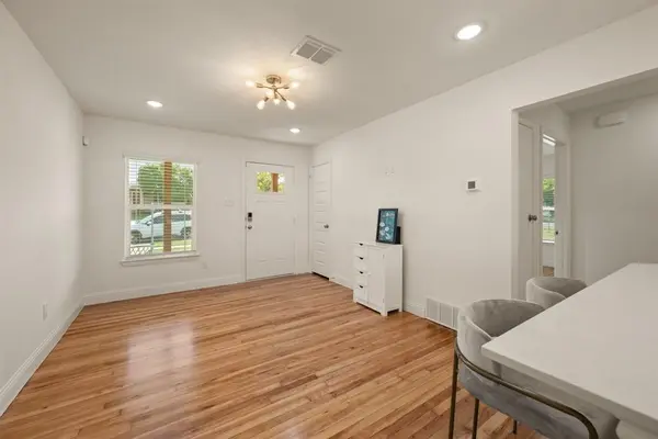 Fort Worth, TX 76110,4096 Merida Avenue