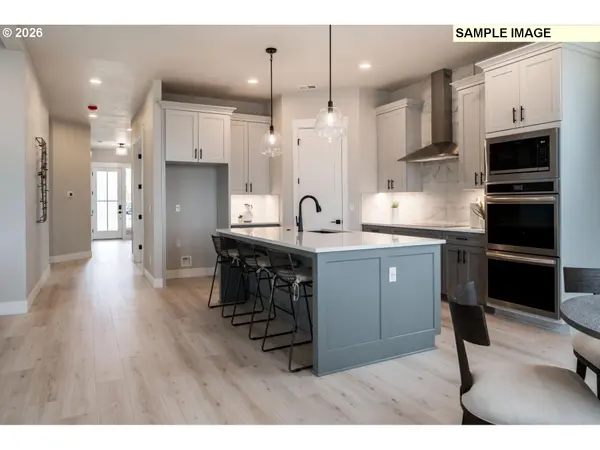 NE 195th CT, Vancouver, WA 98684