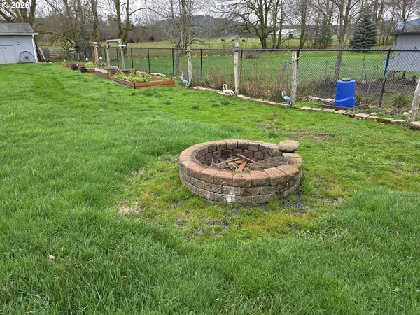 1294 BOISTFORT RD, Curtis, WA 98538