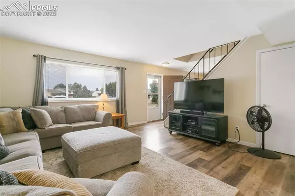 Colorado Springs, CO 80918,2724 W Montebello DR