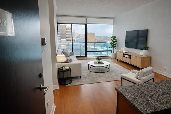 Toronto C02, ON M4W 3Y8,18 Yorkville AVE #1008