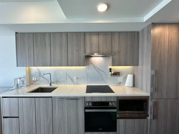 Toronto C01, ON M5V 0X3,1 Concord CityPlace WAY #3108