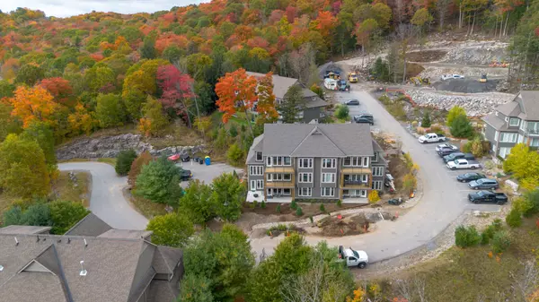 2 Tree Tops LN #102, Huntsville, ON P1H 0B8