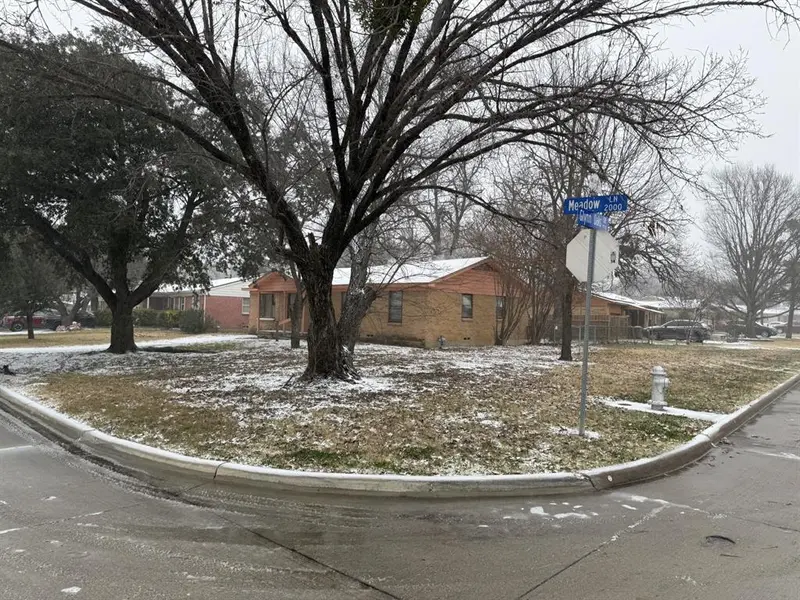 1921 Meadow Lane, Arlington, TX 76010