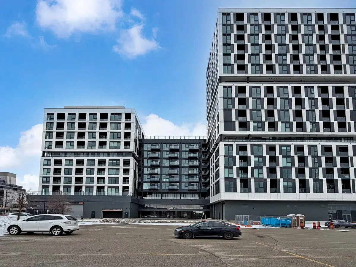 Toronto W08, ON M8Z 0H4,1007 The Queensway AVE #1024