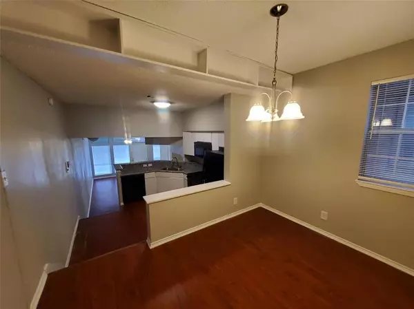 Dallas, TX 75231,7474 Fair Oaks Avenue #7411