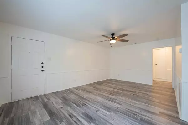 Dallas, TX 75211,730 N Boulevard Terrace