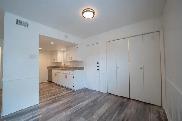 Dallas, TX 75211,730 N Boulevard Terrace