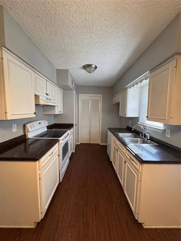 Dallas, TX 75228,11229 Buchanan Drive