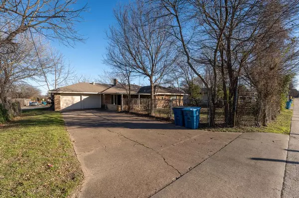 Desoto, TX 75115,309 Brookview Drive