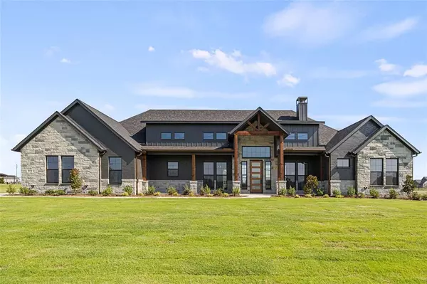 4820 Sasha Way, Caddo Mills, TX 75135