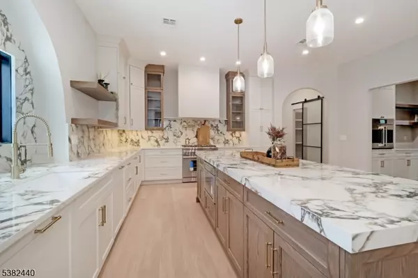 Florham Park Boro, NJ 07932,9 1st