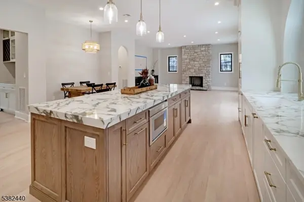 Florham Park Boro, NJ 07932,9 1st