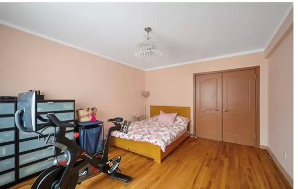 Brooklyn, NY 11235,1213 Avenue  Z #F33